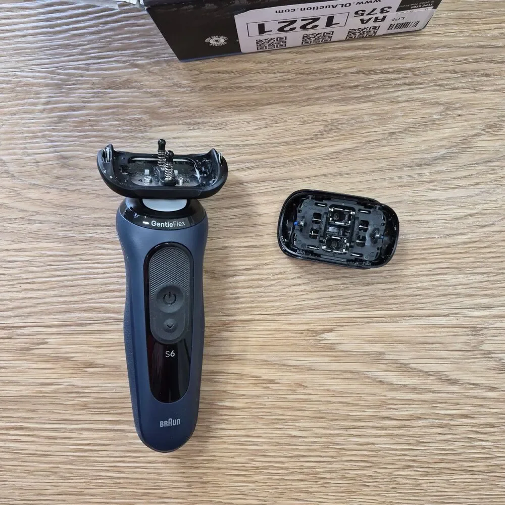 Braun Electric Shaver for Men Series 6 6120s Wet & Dry Shave Turbo & Gentle